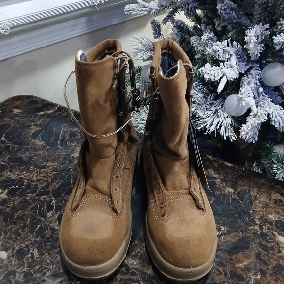 Belliville Gore-Tex Extreme Cold Weather Vibram Miltary Boots 9 Men/10.5 Women - Picture 8 of 13